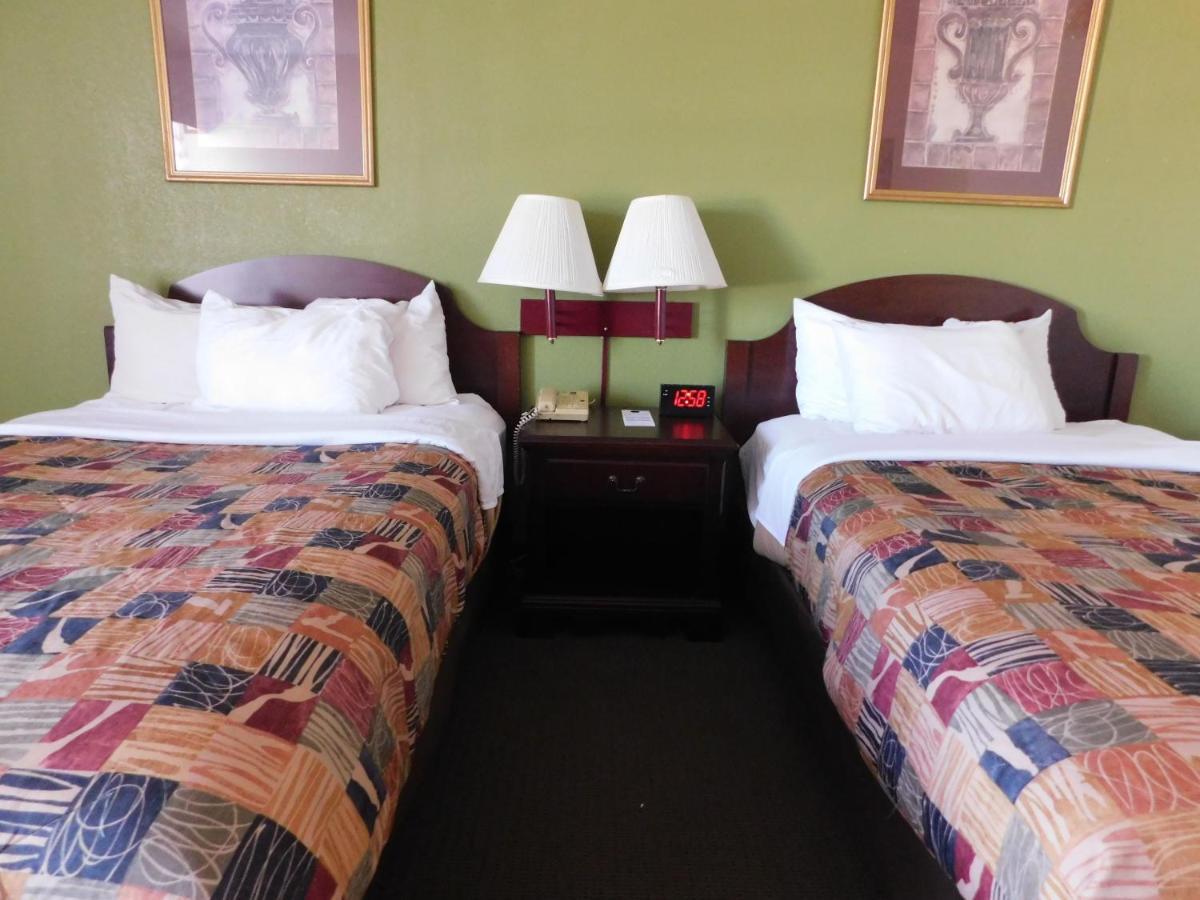 Quality Inn Томасвил Екстериор снимка