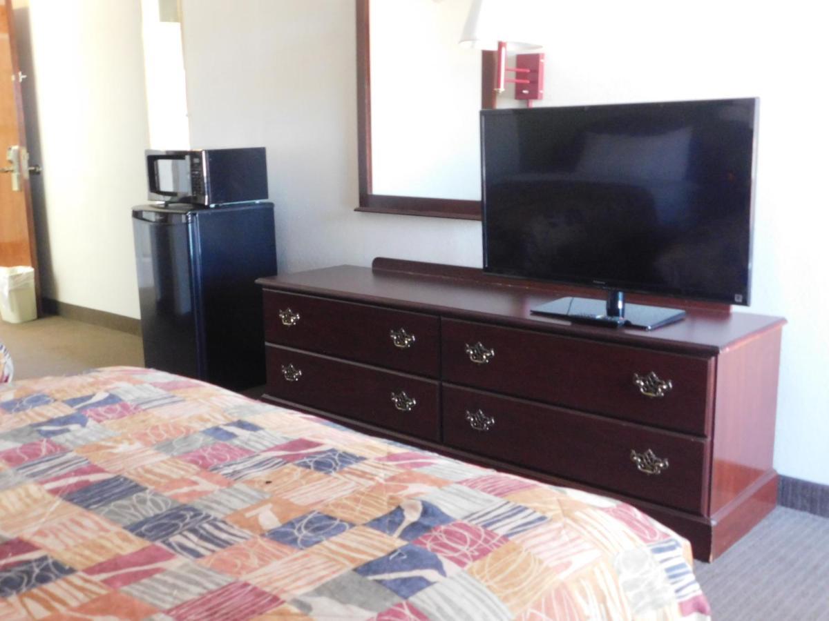 Quality Inn Томасвил Екстериор снимка
