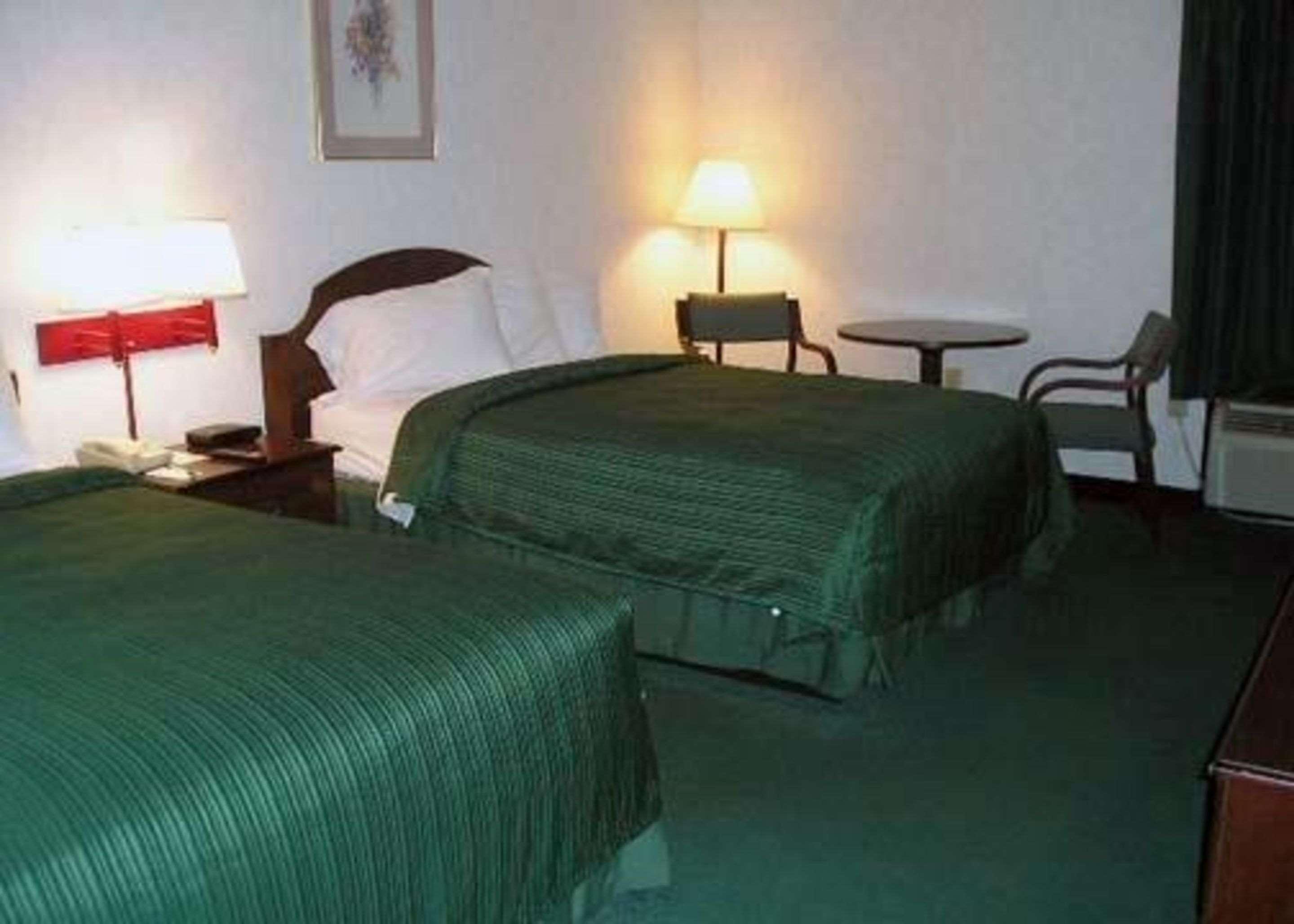 Quality Inn Томасвил Екстериор снимка